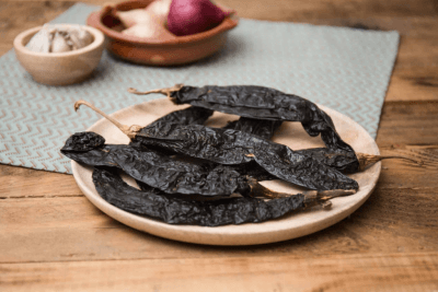 DRIED CHILI PASILLA, 250 GRAM